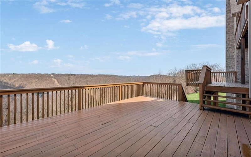 836 Forest Oaks Trail, North Huntingdon, 15642, 3 Bedrooms Bedrooms, 9 Rooms Rooms,2.1 BathroomsBathrooms,Residential,For Sale,Forest Oaks Trail,1748220
