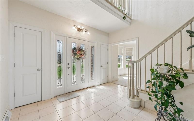 836 Forest Oaks Trail, North Huntingdon, 15642, 3 Bedrooms Bedrooms, 9 Rooms Rooms,2.1 BathroomsBathrooms,Residential,For Sale,Forest Oaks Trail,1748220