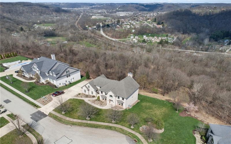 836 Forest Oaks Trail, North Huntingdon, 15642, 3 Bedrooms Bedrooms, 9 Rooms Rooms,2.1 BathroomsBathrooms,Residential,For Sale,Forest Oaks Trail,1748220