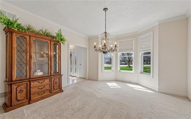 836 Forest Oaks Trail, North Huntingdon, 15642, 3 Bedrooms Bedrooms, 9 Rooms Rooms,2.1 BathroomsBathrooms,Residential,For Sale,Forest Oaks Trail,1748220