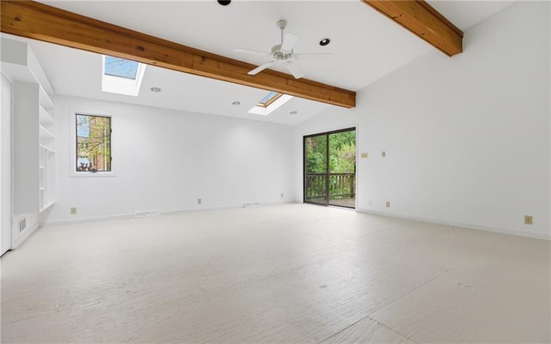 700 Bridge Street, North Huntingdon, 15642, 5 Bedrooms Bedrooms, ,5 BathroomsBathrooms,Residential,For Sale,Bridge Street,1751420