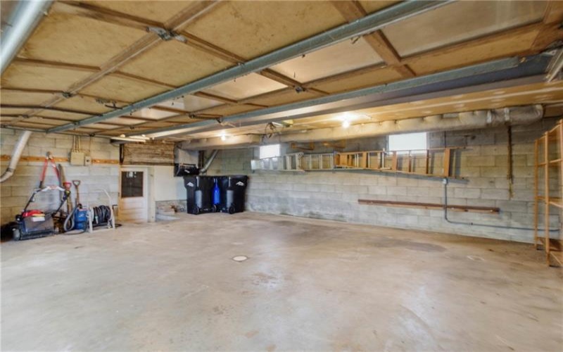 700 Bridge Street, North Huntingdon, 15642, 5 Bedrooms Bedrooms, ,5 BathroomsBathrooms,Residential,For Sale,Bridge Street,1751420