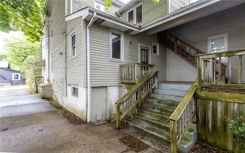 700 Bridge Street, North Huntingdon, 15642, 5 Bedrooms Bedrooms, ,5 BathroomsBathrooms,Residential,For Sale,Bridge Street,1751420