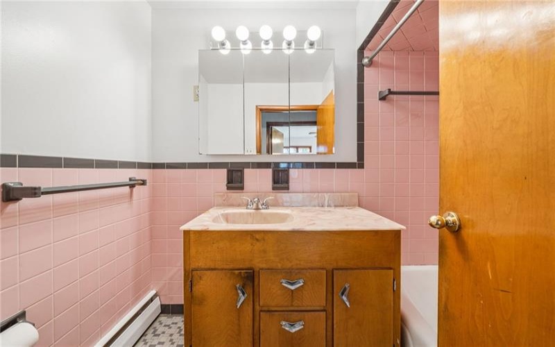 6234 Schafer Dr, New Kensington, 15068, 4 Bedrooms Bedrooms, 9 Rooms Rooms,2.1 BathroomsBathrooms,Residential,For Sale,Schafer Dr,1753517