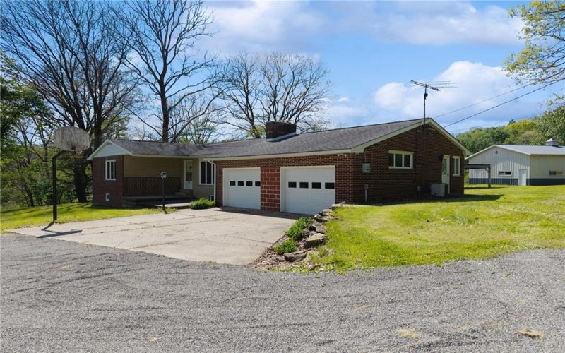 6234 Schafer Dr, New Kensington, 15068, 4 Bedrooms Bedrooms, 9 Rooms Rooms,2.1 BathroomsBathrooms,Residential,For Sale,Schafer Dr,1753517