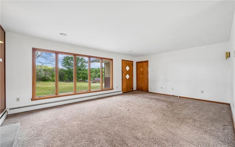 6234 Schafer Dr, New Kensington, 15068, 4 Bedrooms Bedrooms, 9 Rooms Rooms,2.1 BathroomsBathrooms,Residential,For Sale,Schafer Dr,1753517