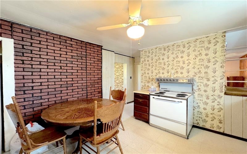 3003 Riverside Dr, Claridge, 15623, 4 Bedrooms Bedrooms, ,1.1 BathroomsBathrooms,Residential,For Sale,Riverside Dr,1754181