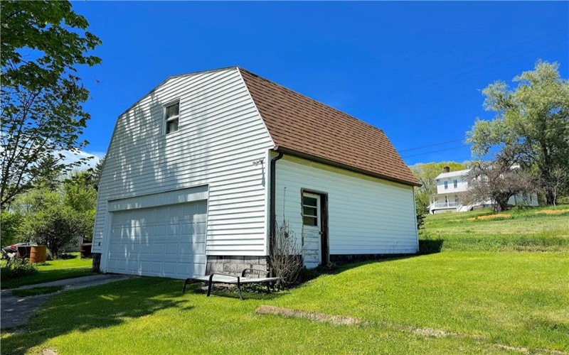 3003 Riverside Dr, Claridge, 15623, 4 Bedrooms Bedrooms, ,1.1 BathroomsBathrooms,Residential,For Sale,Riverside Dr,1754181