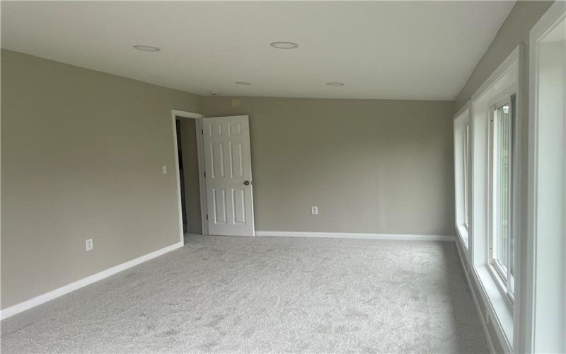 2616 Kenview Dr, New Kensington, 15068, 3 Bedrooms Bedrooms, ,1 BathroomBathrooms,Residential,For Sale,Kenview Dr,1754189
