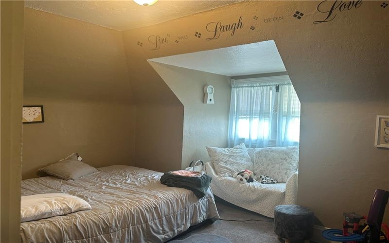 736 Pennsylvania Avenue, irwin, 15642, ,Multi-unit,For Sale,Pennsylvania Avenue,1754200