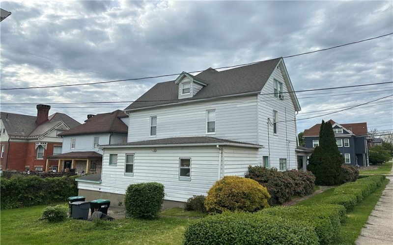 736 Pennsylvania Avenue, irwin, 15642, ,Multi-unit,For Sale,Pennsylvania Avenue,1754200