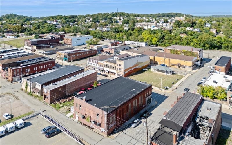 500 Clay Ave, Jeannette, 15644, ,Commercial-industrial-business,For Sale,Clay Ave,1754246