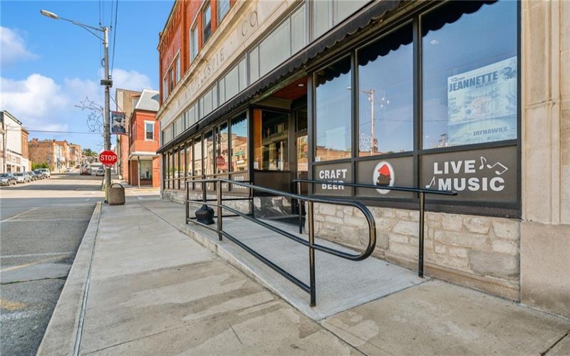 500 Clay Ave, Jeannette, 15644, ,Commercial-industrial-business,For Sale,Clay Ave,1754246