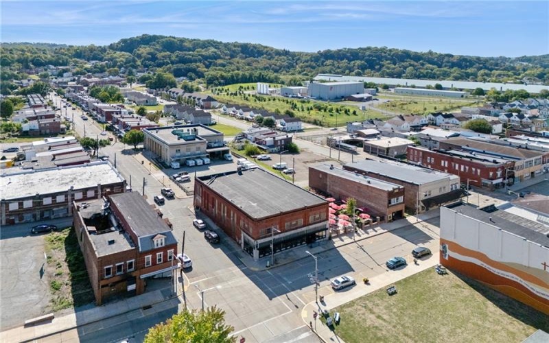 500 Clay Ave, Jeannette, 15644, ,Commercial-industrial-business,For Sale,Clay Ave,1754246