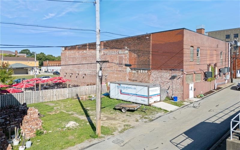 500 Clay Ave, Jeannette, 15644, ,Commercial-industrial-business,For Sale,Clay Ave,1754246