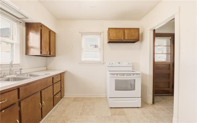 214 Sycamore St, Mount Pleasant, 15666, 3 Bedrooms Bedrooms, ,2 BathroomsBathrooms,Residential,For Sale,Sycamore St,1754271