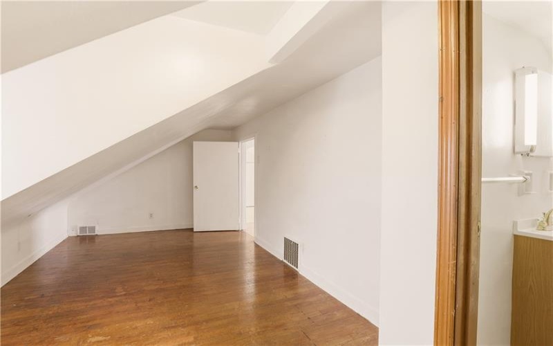 214 Sycamore St, Mount Pleasant, 15666, 3 Bedrooms Bedrooms, ,2 BathroomsBathrooms,Residential,For Sale,Sycamore St,1754271