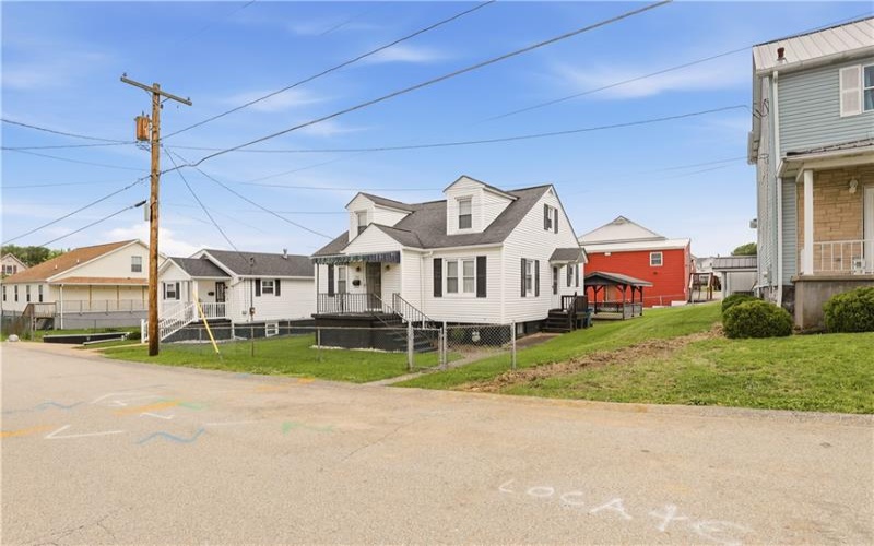 214 Sycamore St, Mount Pleasant, 15666, 3 Bedrooms Bedrooms, ,2 BathroomsBathrooms,Residential,For Sale,Sycamore St,1754271