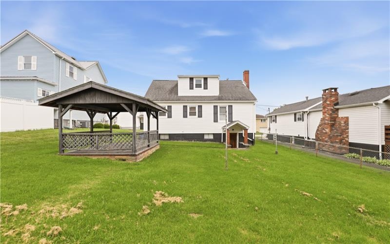214 Sycamore St, Mount Pleasant, 15666, 3 Bedrooms Bedrooms, ,2 BathroomsBathrooms,Residential,For Sale,Sycamore St,1754271