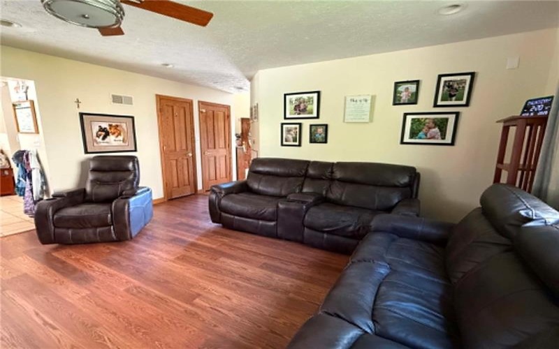 1040 CROSS CREEK DRIVE, Uniontown, 15401, 4 Bedrooms Bedrooms, 8 Rooms Rooms,2.1 BathroomsBathrooms,Residential,For Sale,CROSS CREEK DRIVE,1754283