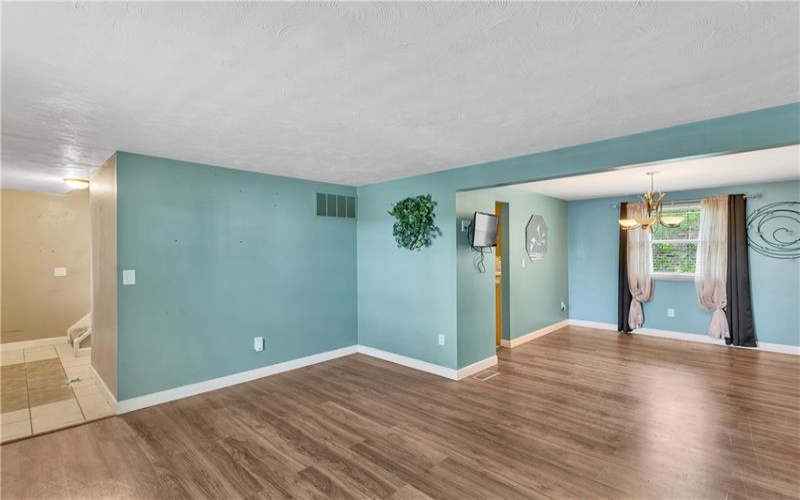 4237 Stratford Dr, irwin, 15642, 4 Bedrooms Bedrooms, 11 Rooms Rooms,2.1 BathroomsBathrooms,Residential,For Sale,Stratford Dr,1754336