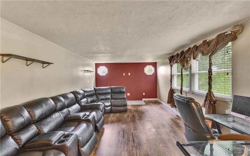 4237 Stratford Dr, irwin, 15642, 4 Bedrooms Bedrooms, 11 Rooms Rooms,2.1 BathroomsBathrooms,Residential,For Sale,Stratford Dr,1754336