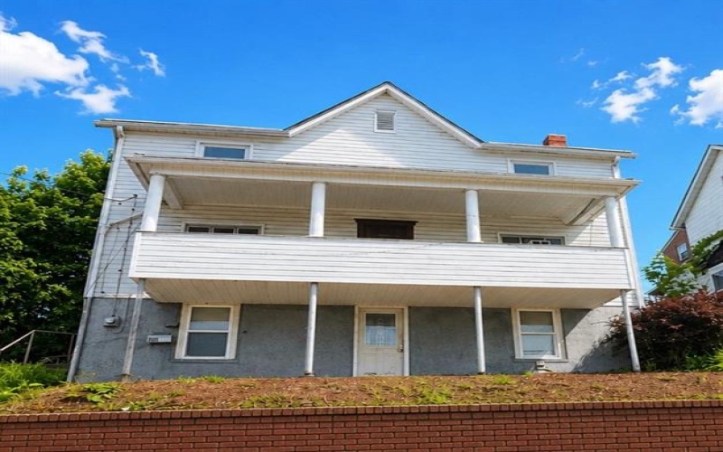 319 Lowell, Vandergrift, 15690, 3 Bedrooms Bedrooms, 6 Rooms Rooms,1 BathroomBathrooms,Residential,For Sale,Lowell,1754365
