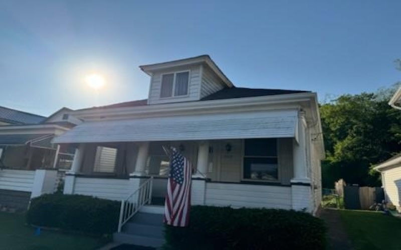 202 Mckinley Ave, East Vandergrift, 15629, 2 Bedrooms Bedrooms, 5 Rooms Rooms,1 BathroomBathrooms,Residential,For Sale,Mckinley Ave,1754421