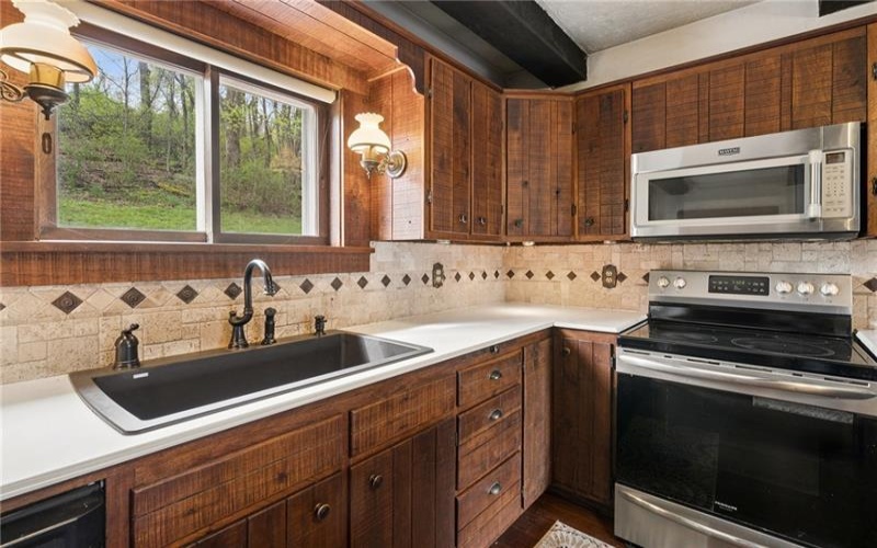 1925 Main St, Washington, 15301, 4 Bedrooms Bedrooms, 11 Rooms Rooms,3 BathroomsBathrooms,Residential,For Sale,Main St,1754424