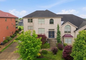 1043 Blackthorne Dr, Jeannette, 15644, 3 Bedrooms Bedrooms, 10 Rooms Rooms,2.2 BathroomsBathrooms,Residential,For Sale,Blackthorne Dr,1754467