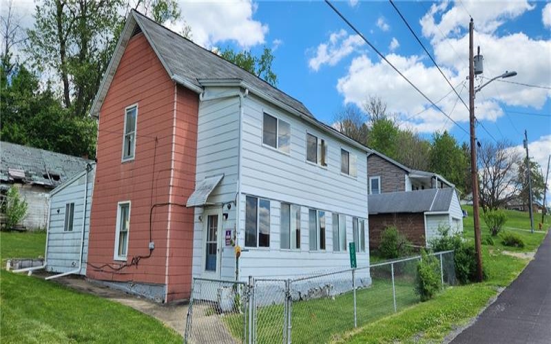 2014 5th St, Cardale, 15420, 3 Bedrooms Bedrooms, 8 Rooms Rooms,2 BathroomsBathrooms,Residential,For Sale,5th St,1754518
