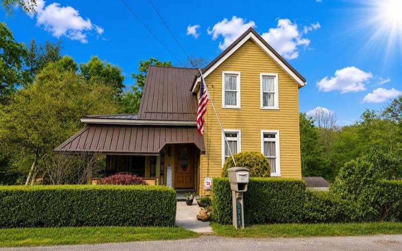 1329 Hancock AVENUE, Vandergrift, 15690, 3 Bedrooms Bedrooms, 8 Rooms Rooms,2 BathroomsBathrooms,Residential,For Sale,Hancock,1754596