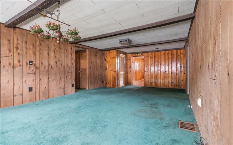 313 Allison St, West Newton, 15089, 4 Bedrooms Bedrooms, 11 Rooms Rooms,3.1 BathroomsBathrooms,Residential,For Sale,Allison St,1754613