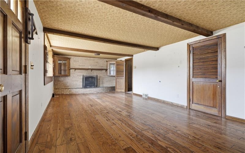 313 Allison St, West Newton, 15089, 4 Bedrooms Bedrooms, 11 Rooms Rooms,3.1 BathroomsBathrooms,Residential,For Sale,Allison St,1754613