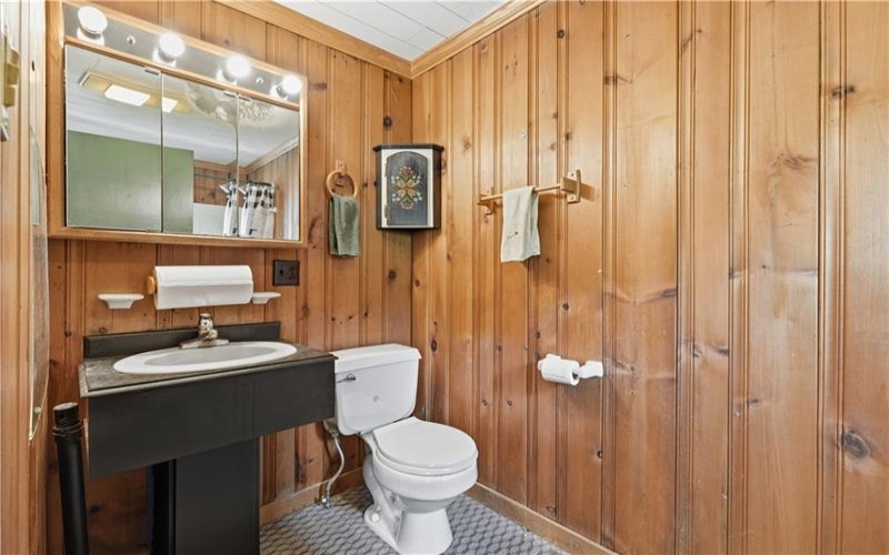 313 Allison St, West Newton, 15089, 4 Bedrooms Bedrooms, 11 Rooms Rooms,3.1 BathroomsBathrooms,Residential,For Sale,Allison St,1754613