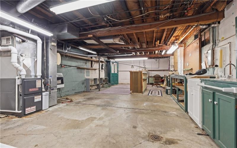 313 Allison St, West Newton, 15089, 4 Bedrooms Bedrooms, 11 Rooms Rooms,3.1 BathroomsBathrooms,Residential,For Sale,Allison St,1754613
