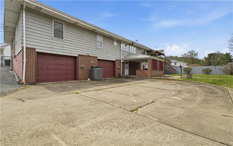 313 Allison St, West Newton, 15089, 4 Bedrooms Bedrooms, 11 Rooms Rooms,3.1 BathroomsBathrooms,Residential,For Sale,Allison St,1754613