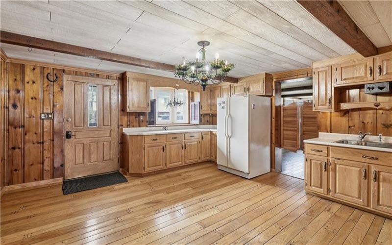 313 Allison St, West Newton, 15089, 4 Bedrooms Bedrooms, 11 Rooms Rooms,3.1 BathroomsBathrooms,Residential,For Sale,Allison St,1754613