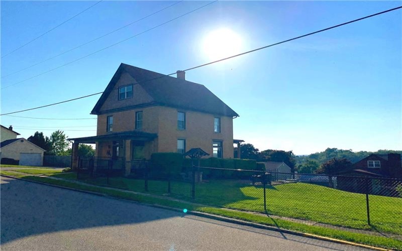 417 3rd Ave, Derry, 15627, 4 Bedrooms Bedrooms, 9 Rooms Rooms,2 BathroomsBathrooms,Residential,For Sale,3rd Ave,1754637