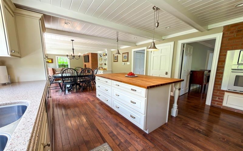 234 Strawberry Lane, Ligonier, 15658, 4 Bedrooms Bedrooms, 12 Rooms Rooms,2.1 BathroomsBathrooms,Residential,For Sale,Strawberry Lane,1754673