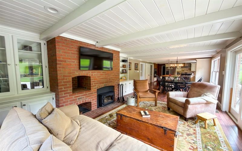 234 Strawberry Lane, Ligonier, 15658, 4 Bedrooms Bedrooms, 12 Rooms Rooms,2.1 BathroomsBathrooms,Residential,For Sale,Strawberry Lane,1754673