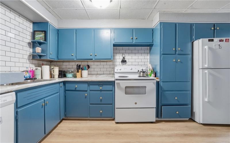 433 Cavitt Avenue, Trafford, 15085, ,Multi-unit,For Sale,Cavitt Avenue,1754680