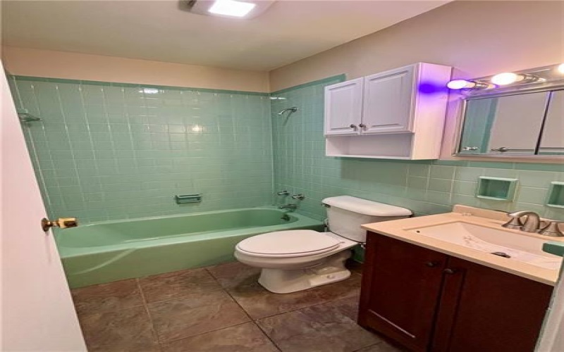 105 Pittsburgh St, Uniontown, 15401, 2 Bedrooms Bedrooms, ,1 BathroomBathrooms,Lease,For Rent,Pittsburgh St,1754691