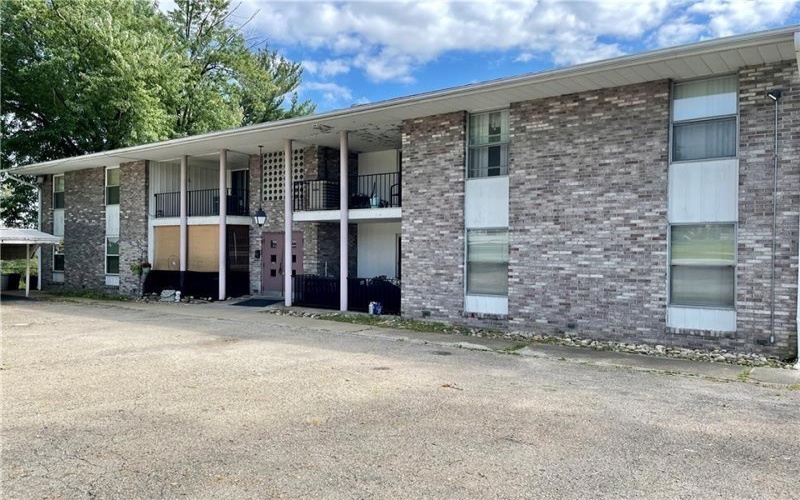 105 Pittsburgh St, Uniontown, 15401, 2 Bedrooms Bedrooms, ,1 BathroomBathrooms,Lease,For Rent,Pittsburgh St,1754691