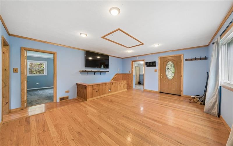 315 Walnut Street, Greensboro, 15338, 3 Bedrooms Bedrooms, 7 Rooms Rooms,1 BathroomBathrooms,Residential,For Sale,Walnut Street,1754717