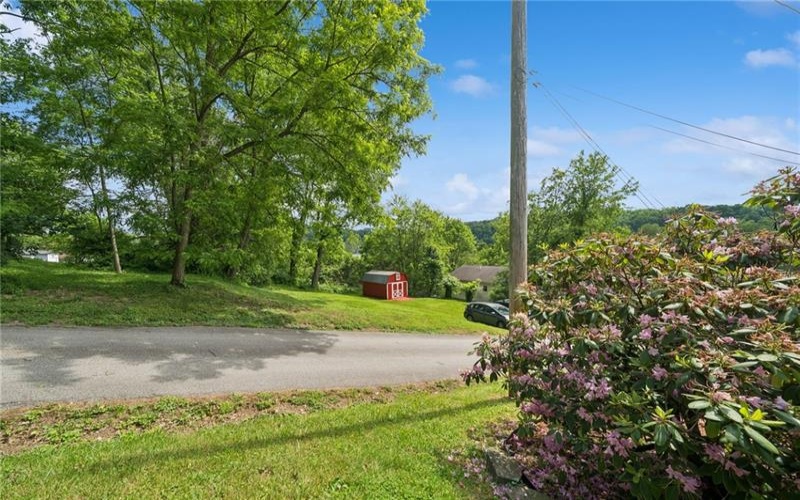 315 Walnut Street, Greensboro, 15338, 3 Bedrooms Bedrooms, 7 Rooms Rooms,1 BathroomBathrooms,Residential,For Sale,Walnut Street,1754717