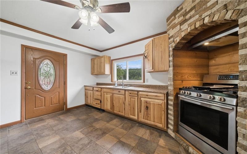 315 Walnut Street, Greensboro, 15338, 3 Bedrooms Bedrooms, 7 Rooms Rooms,1 BathroomBathrooms,Residential,For Sale,Walnut Street,1754717