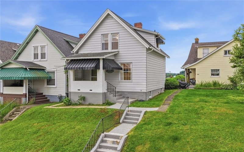 724 Saint Clair Avenue, 15644, 15644, 2 Bedrooms Bedrooms, 5 Rooms Rooms,1.1 BathroomsBathrooms,Residential,For Sale,Saint Clair Avenue,1754750