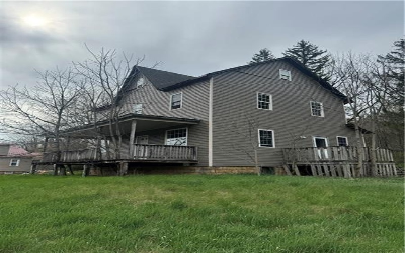 415 Schoolhouse Rd, Stoystown, 15563, 4 Bedrooms Bedrooms, ,1 BathroomBathrooms,Residential,For Sale,Schoolhouse Rd,1754782