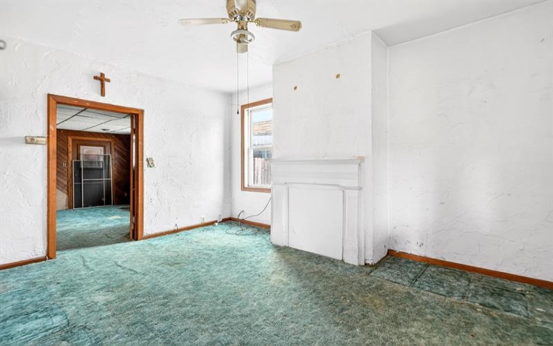 571 MAIN STREET, NORTH HUNTINGDON, 15642, 3 Bedrooms Bedrooms, 10 Rooms Rooms,2 BathroomsBathrooms,Residential,For Sale,MAIN STREET,1754921